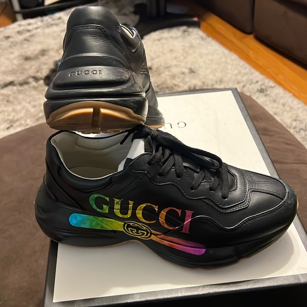 Gucci Shoes 5 in Men. Will fit a 8.5 in women’s